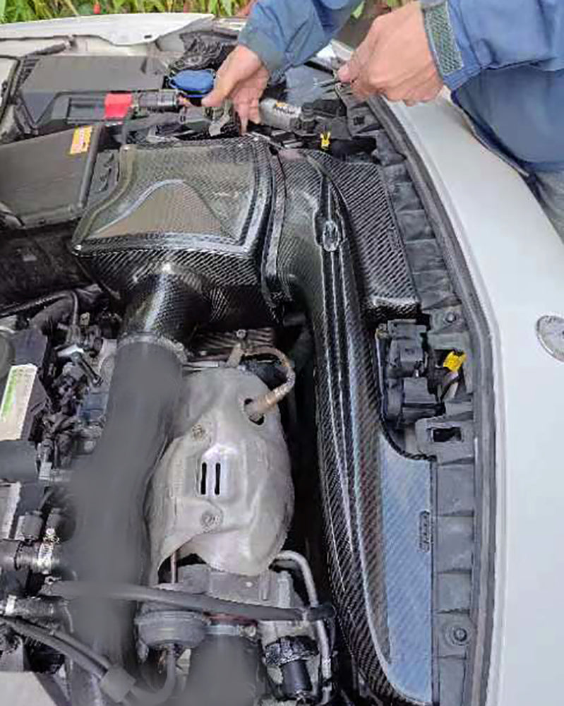 Carbon Fiber Air Box Filter with Twin Air Ducts for Mercedes-Benz CLA Car Tornado Tuning