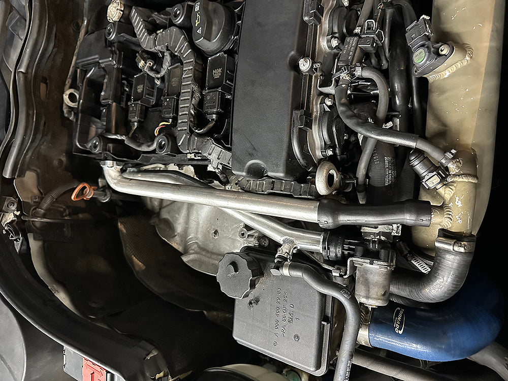 Coolant and AOS Pipe for Mercedes-Benz W204 1.8T Car Tornado Tuning